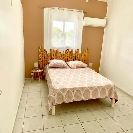 Location Les Flamboyants Appartement Sainte-Anne  Buitenkant foto