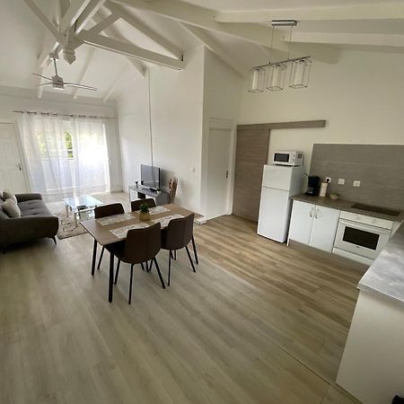 Location Les Flamboyants Appartement Sainte-Anne  Buitenkant foto