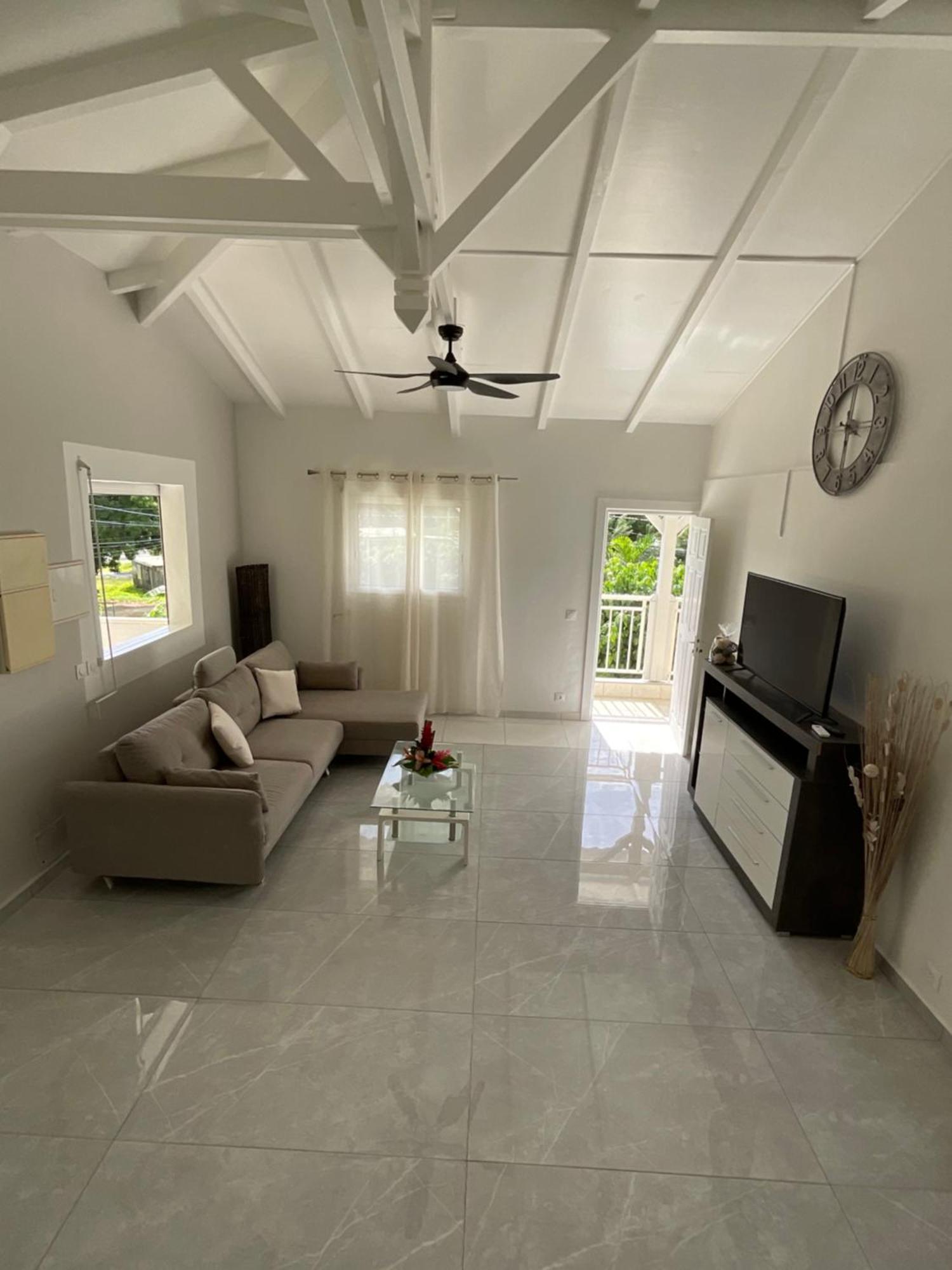 Location Les Flamboyants Appartement Sainte-Anne  Buitenkant foto