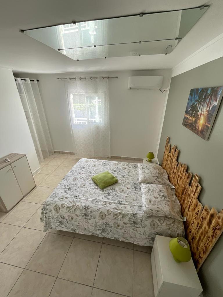 Location Les Flamboyants Appartement Sainte-Anne  Kamer foto