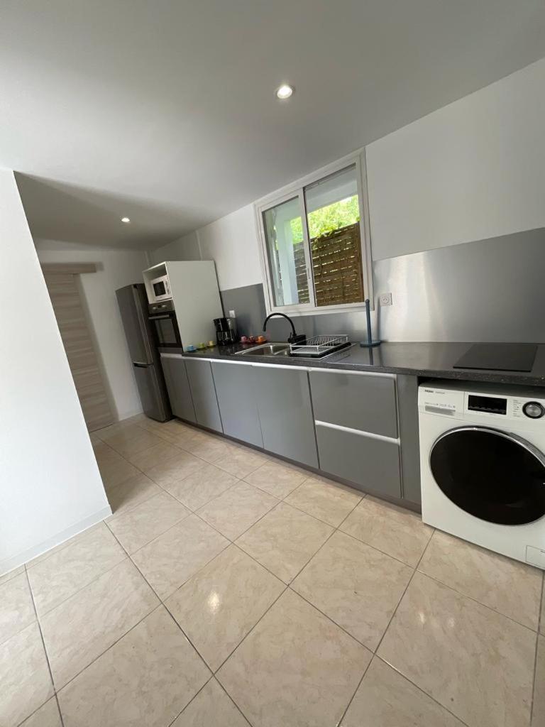 Location Les Flamboyants Appartement Sainte-Anne  Kamer foto