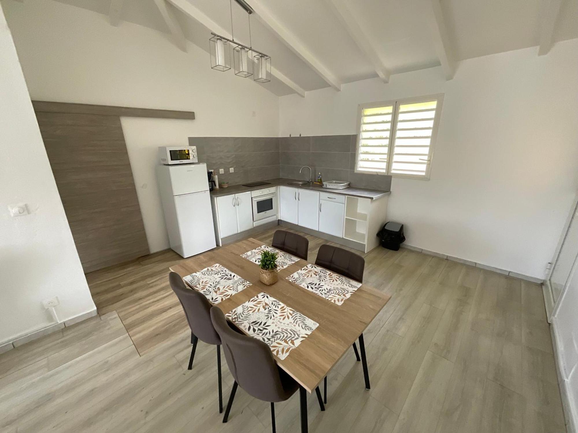 Location Les Flamboyants Appartement Sainte-Anne  Buitenkant foto
